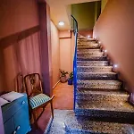 Stylish - 8f House