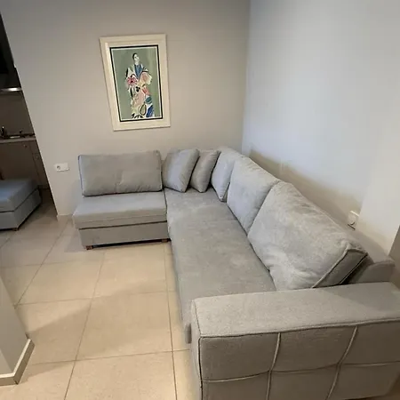 Stylish - 8f House Apartment *