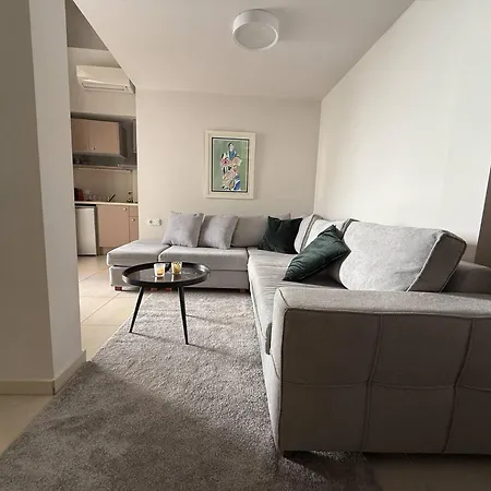 Stylish - 8f House Kalamata
