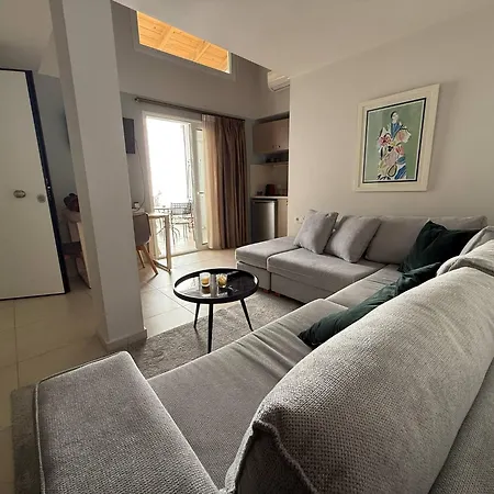 Stylish - 8f House
