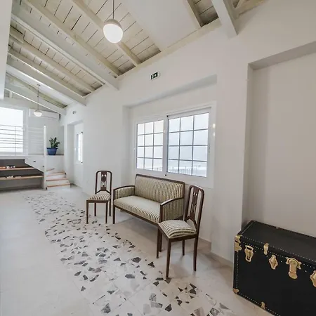 Stylish - 8f House Apartment *