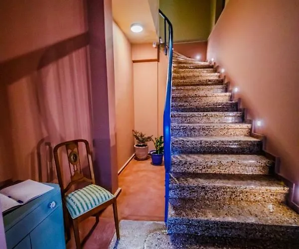 Stylish - 8f House